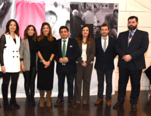 Pie de foto (de izquierda a derecha): Lourdes Ballesteros, secretaria general de Políticas Sociales, Voluntariado y Conciliación de la Junta de Andalucía; Maribel Lozano, Delegada del Gobierno de la Junta de Andalucía en Jaén; Ana Carmen Mata, secretaria general de Salud y Familias de la Junta de Andalucía; Francisco Reyes, presidente de la Diputación de Jaén; Catalina Madueño, subdelegada del Gobierno en Jaén; Julio Millán, alcalde de Jaén; y Andrés Rodríguez, director general de Macrosad.
