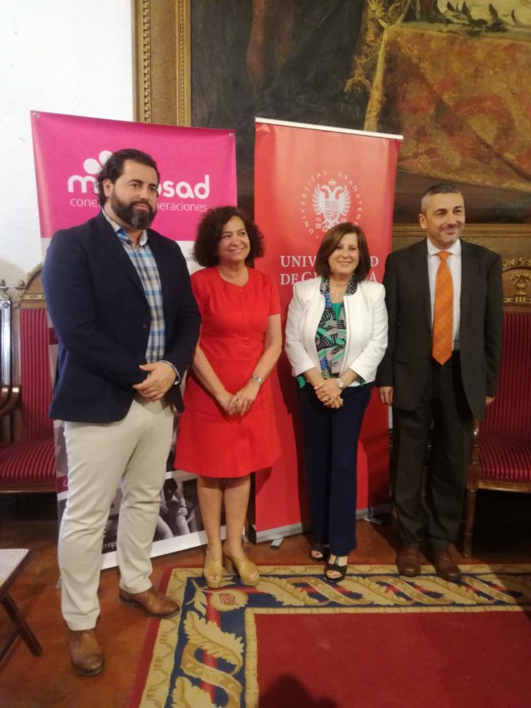 Macrosad y la Universidad de Granada presentan una cátedra sobre estudios intergeneracionales